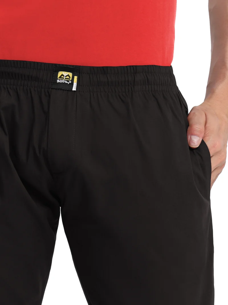 بيونغ بيجامة سوداء بقصة عادية