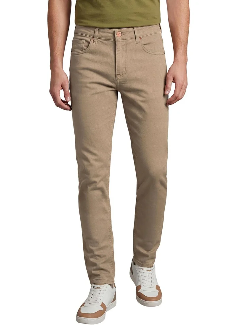 Men Straight Fit Mid-Rise Stretchable Jeans