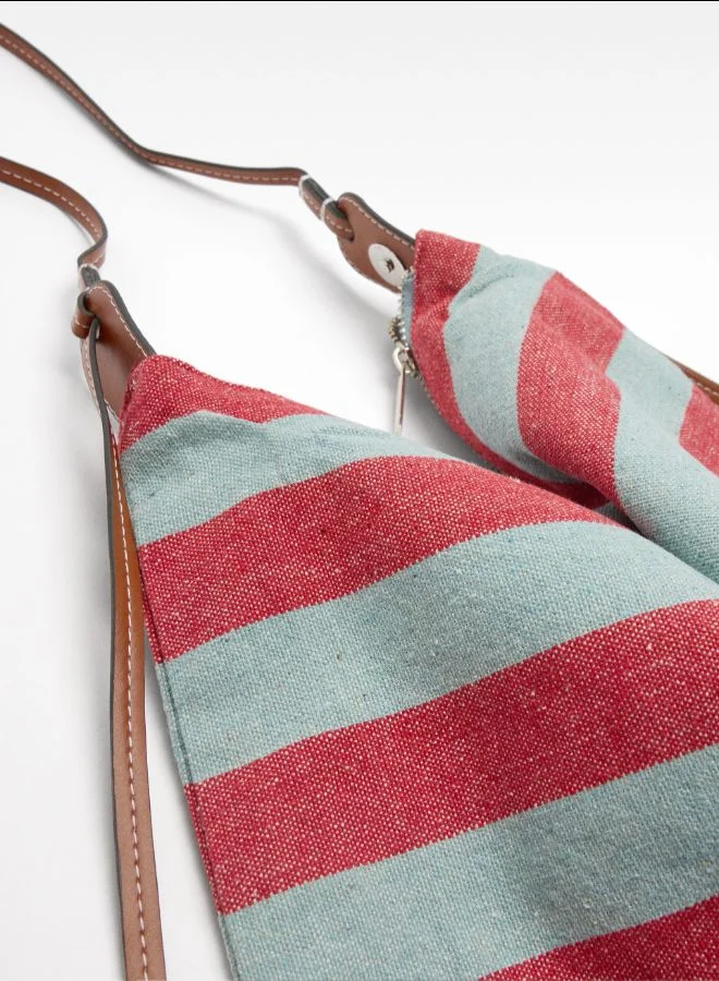 بارفوا حقيبة كتف قطنية مخططة