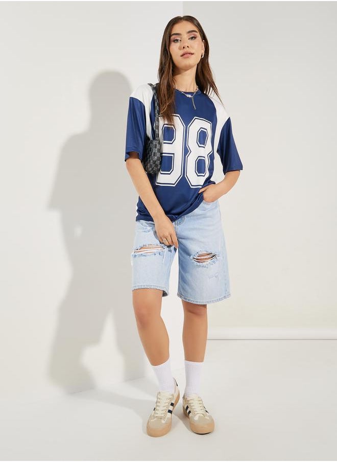 Oversized Graphic Print Contrast Panel T-Shirt - pzsku/Z8CA5AD0E3ECEA9510A71Z/45/_/1723454325/799d9926-abb8-44ec-990e-a03aa5c64e9f