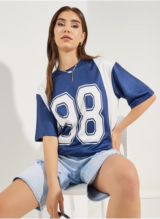 Oversized Graphic Print Contrast Panel T-Shirt - pzsku/Z8CA5AD0E3ECEA9510A71Z/45/_/1723454344/02b2857e-d250-42df-9ebb-c6bf569a36ac