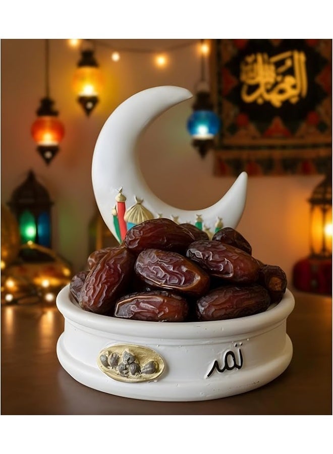 طبق تقديم تمر بتصميم هلال رمضاني – ديكور طاولة أبيض بمساجد ملونة - Image 2