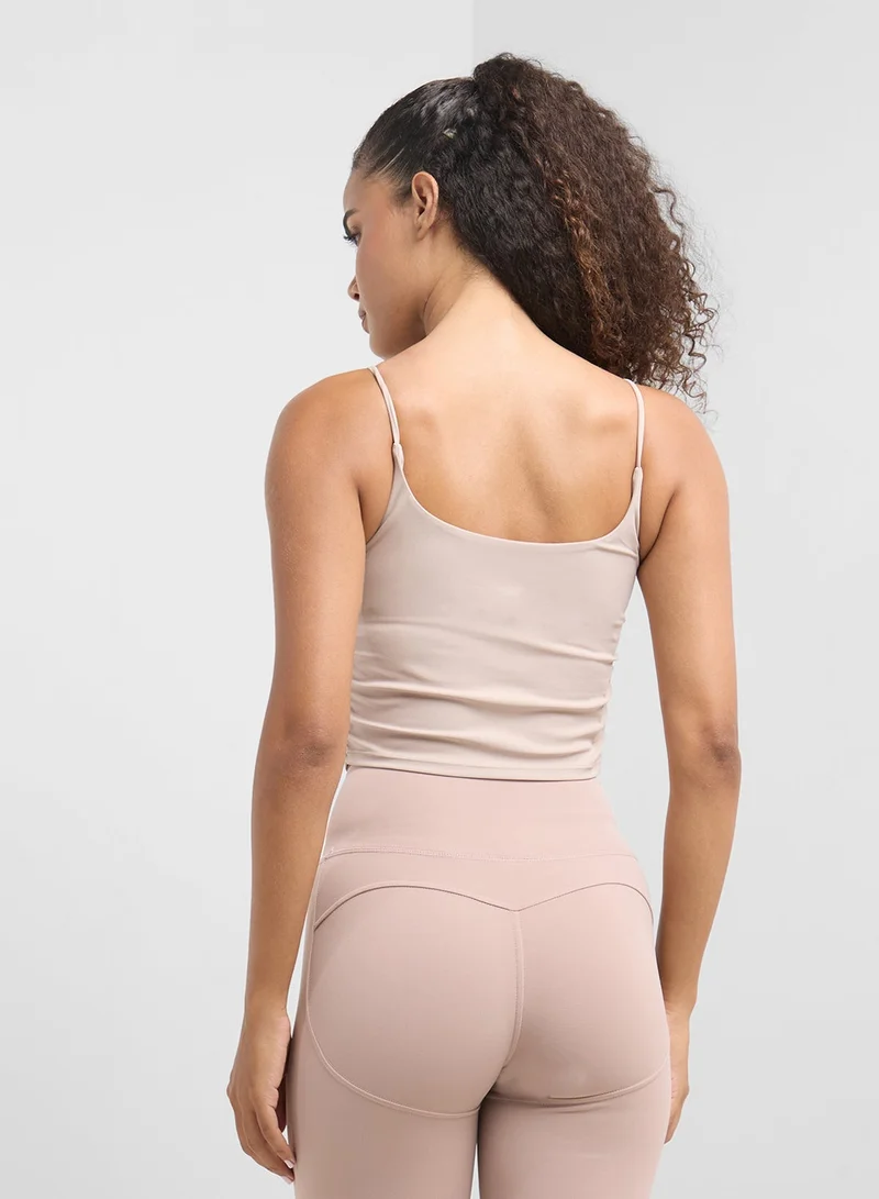 فورورد بلوزة كامي مزمومة بقصة ضيقة