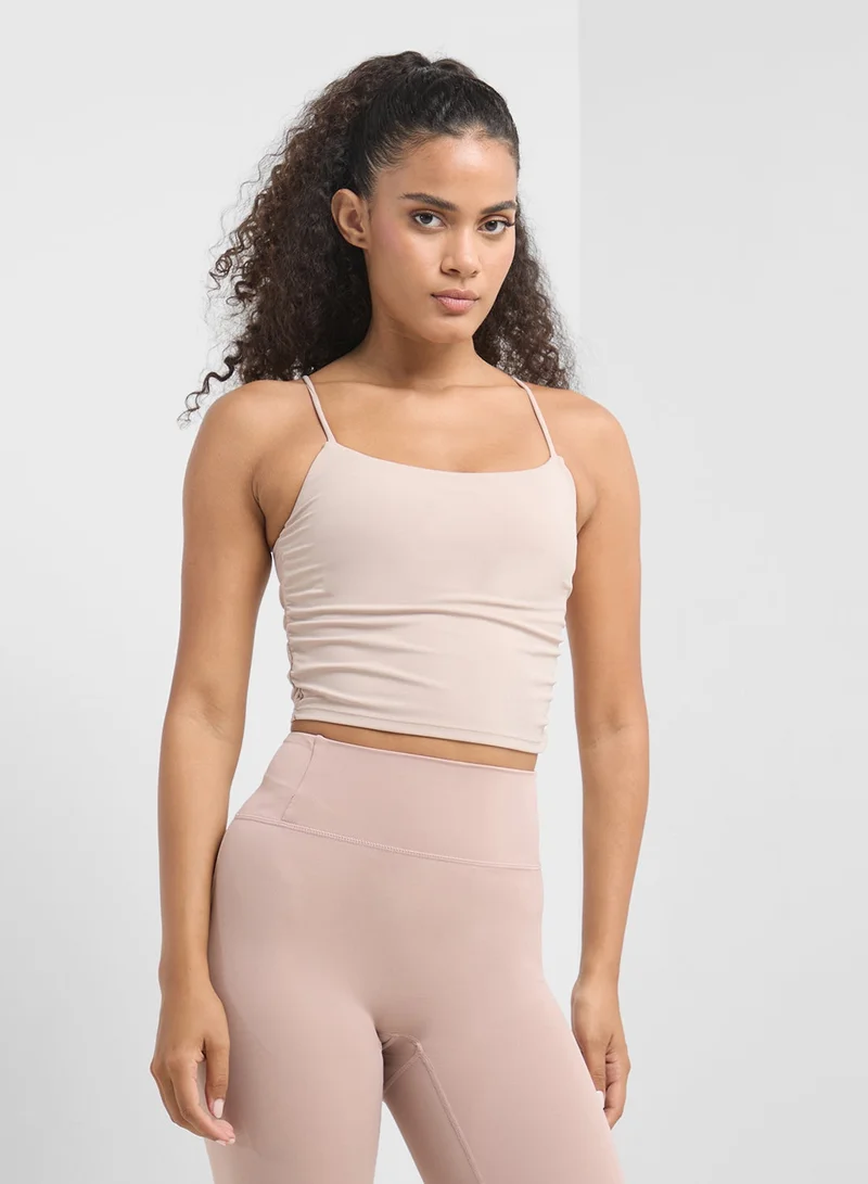 فورورد بلوزة كامي مزمومة بقصة ضيقة