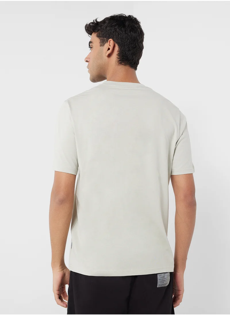 JACK & JONES Graphic Crew Neck T-Shirt