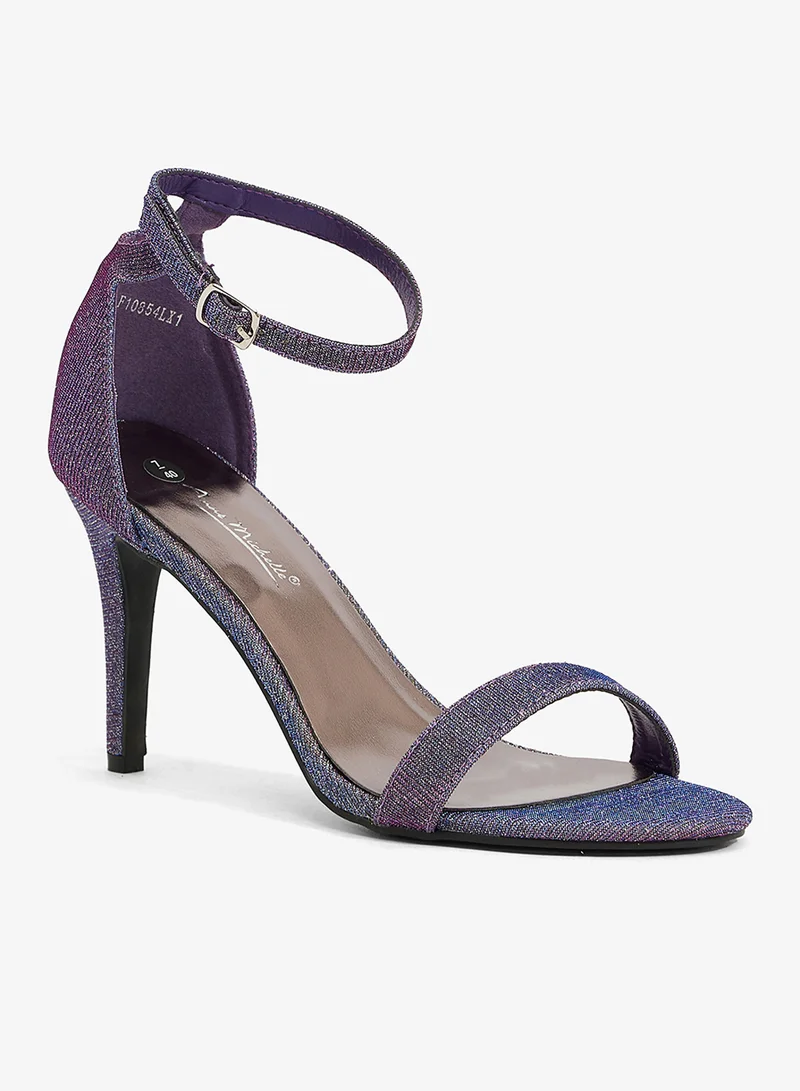 آن ميشيل صندل بكعب عالٍ