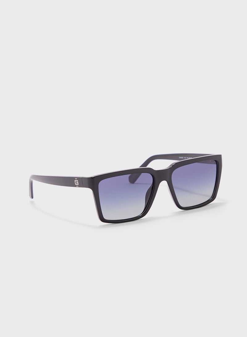 GUESS Uv Protected Oversized  Sunglasses - Image 1