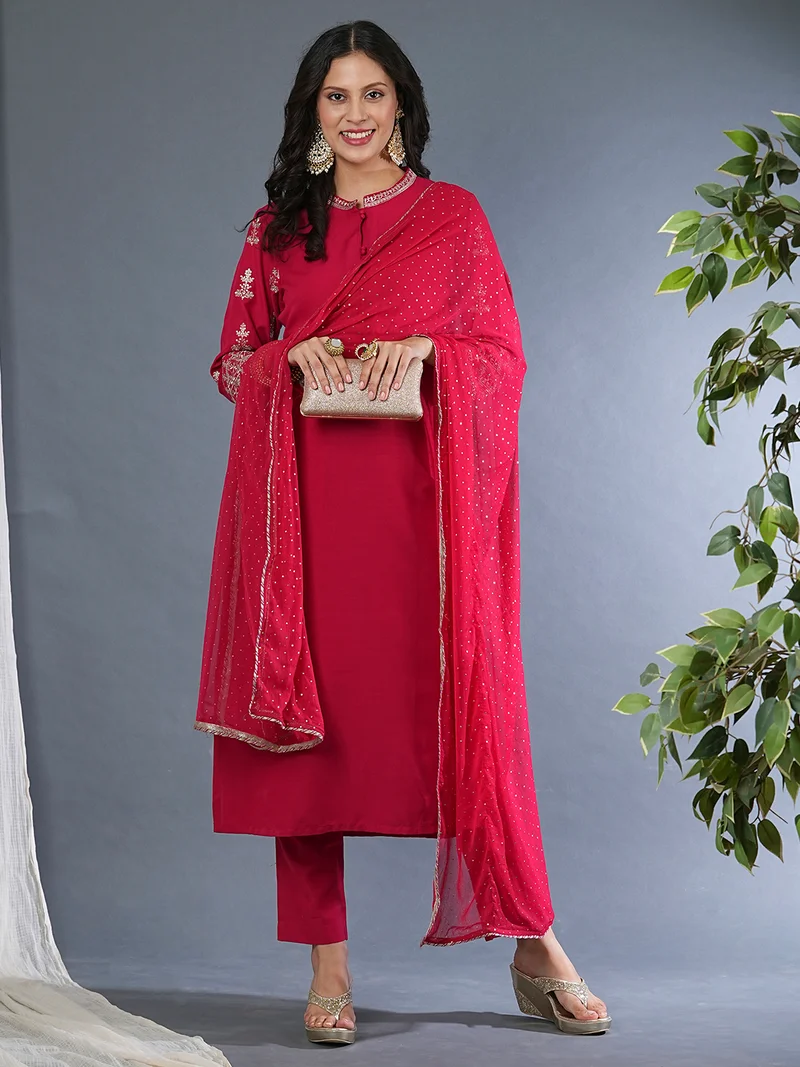 Women Pink Mandarin Collar Thread Work Straight Kurta With Trousers & Dupatta