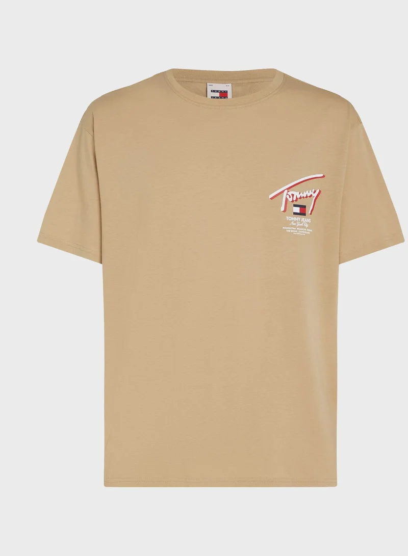 TOMMY JEANS Logo Crew Neck T-Shirt