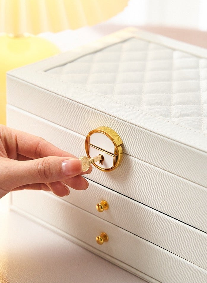 صندوق منظم للمجوهرات للنساء والفتيات، منظم مجوهرات ثلاثي الطبقات مع قفل ودرج، حامل مجوهرات محمول مع صواني قابلة للإزالة لتخزين الأقراط والخواتم والسلاسل والأساور والنظارات الشمسية، منظم للدرج - Image 4