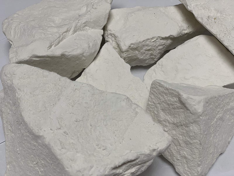 UCLAYS VATUTIN edible Chalk chunks lump natural for eating food 8 oz 220 g