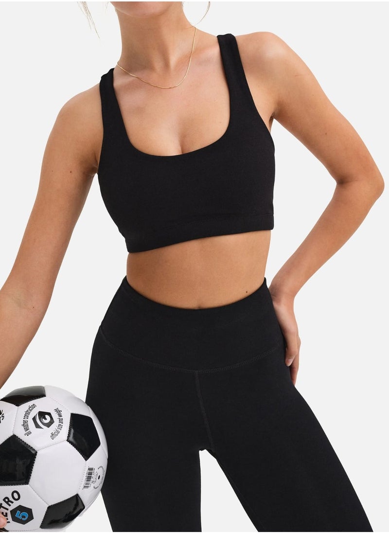 Vicino Vicino Women's High-Waisted Sports Bra and Pants Set, Ideal for Workouts and Fitness  - Image 3