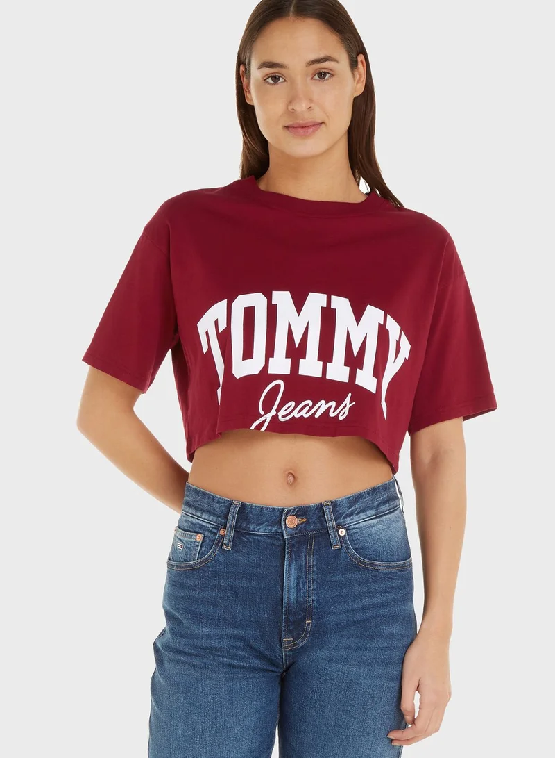 TOMMY JEANS Crew Neck Logo T-Shirt