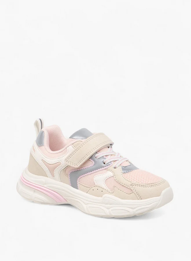 ميسي الصغيرة Girls Panelled Sneakers with Hook and Loop Closure