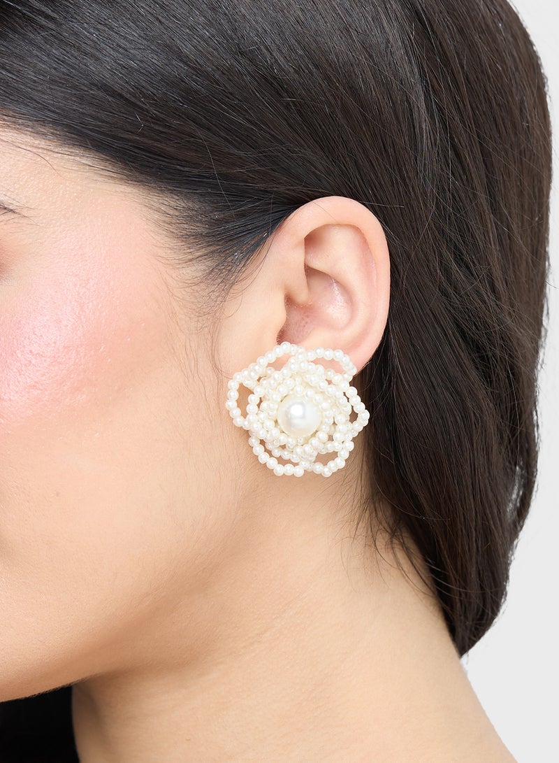 ELLA Floral Pearl Stud Earrings - Image 3