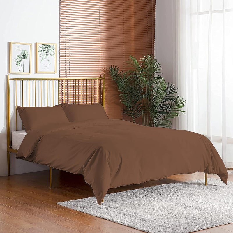 Day Care طقم غطاء لحاف مكون من 3 قطع من ميكروفايبر فائق النعومة بحجم 91X101 بوصة وغطاء وسادة 300 TC بحجم 18X28 بوصة للسرير المزدوج بلون بني شوكولاتة - Image 2