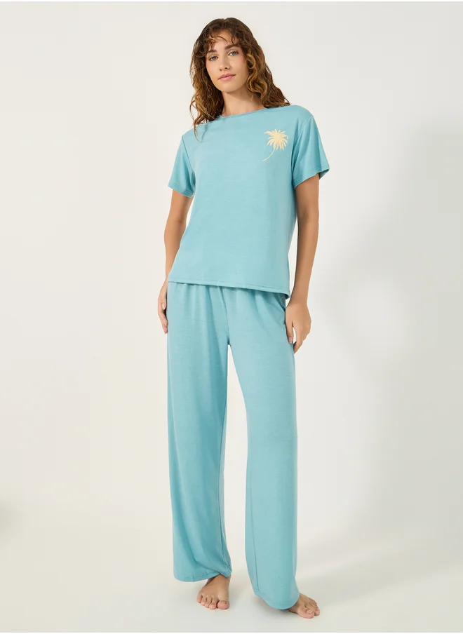 ستايلي Graphic Print Round Neck T-Shirt and Pyjama Set