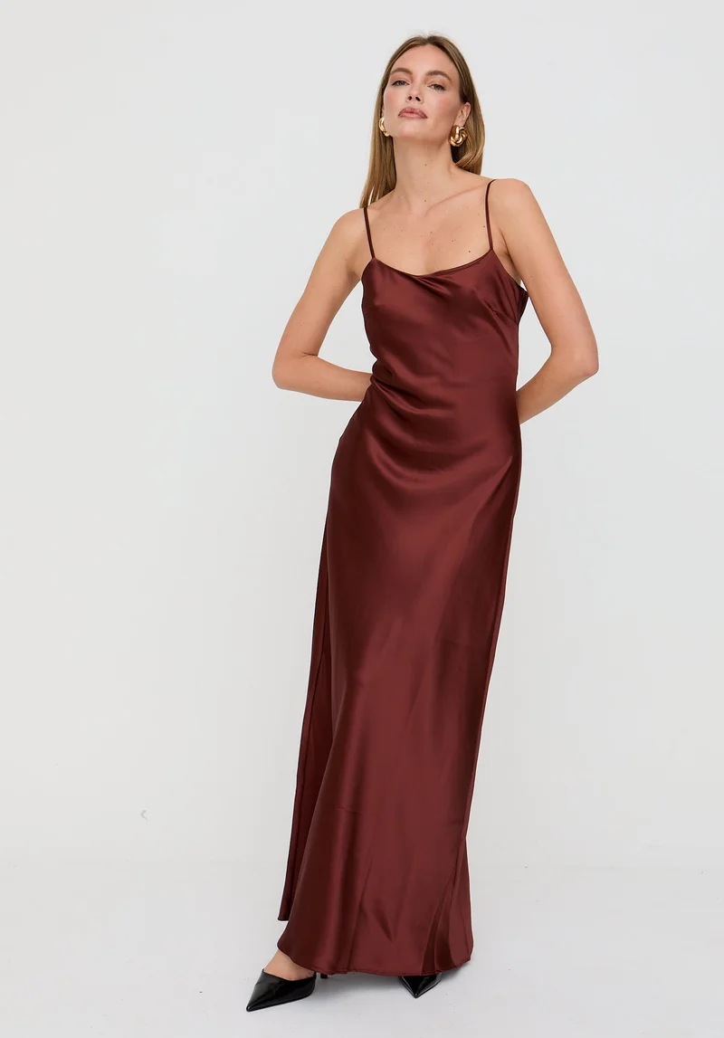 ليلي وليونيل Roxy Spaghetti Strap Maxi Dress In Chocolate Brown