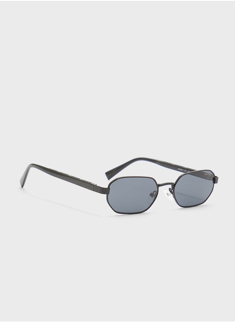 GUESS Gu0023101A53 Shape Sunglasses  - Image 1