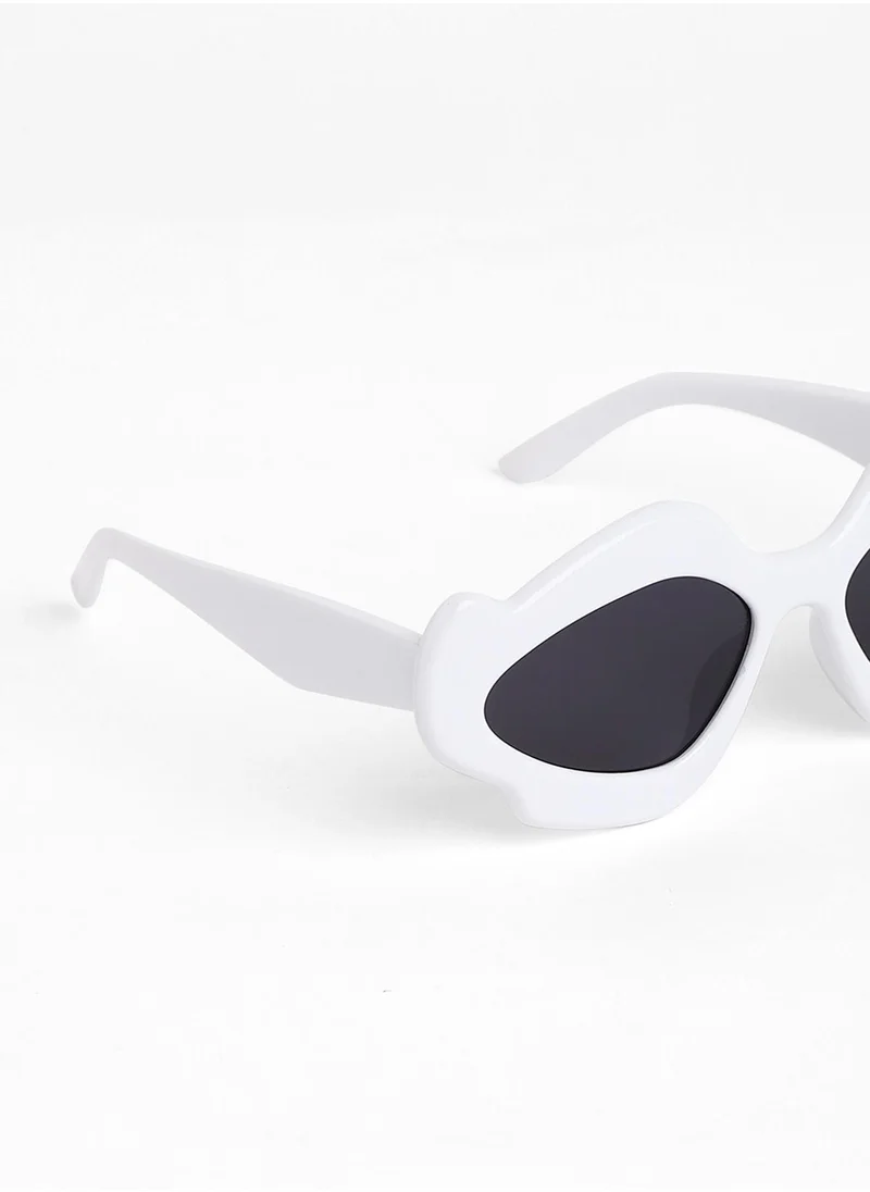 Haute Sauce The Flame Cateye Sunglasses - Daisy White