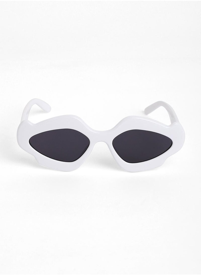 Haute Sauce The Flame Cateye Sunglasses - Daisy White  - Image 4
