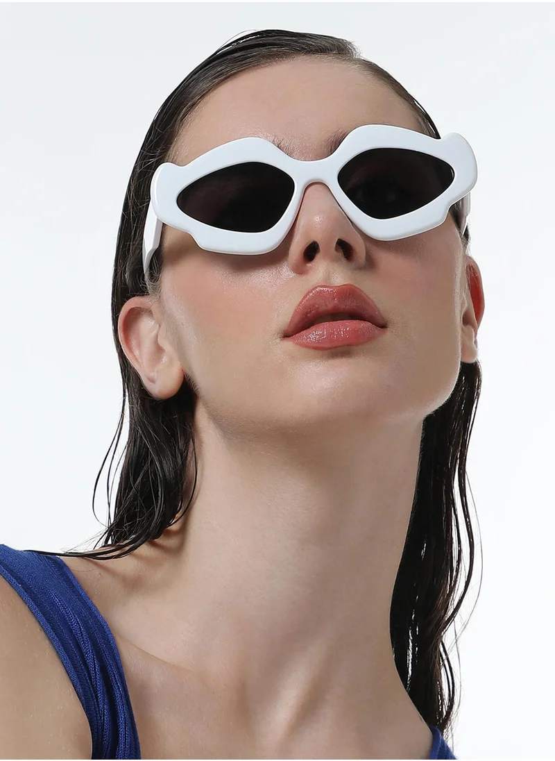 Haute Sauce The Flame Cateye Sunglasses - Daisy White