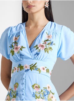 Hope & Ivy Embroidered Midi Tea Dress  - Image 3