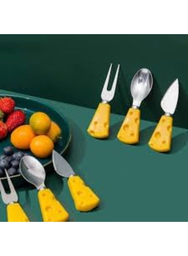 4-piece cheese, butter, and bakeware serving and cutting set with an elegant and modern design, high-quality material, and a luxurious touch to the table - Image 3