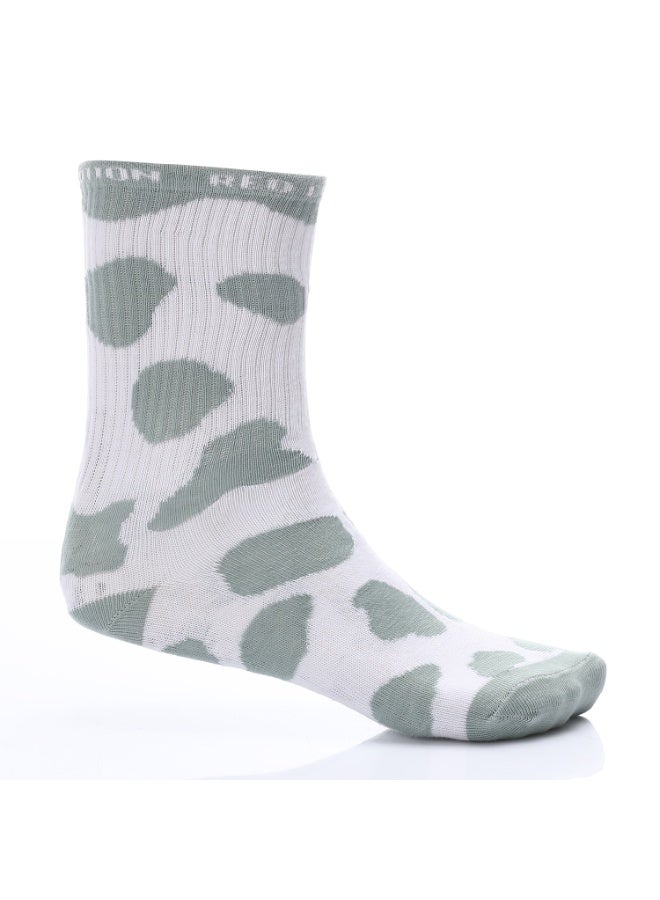 ريد قطن جوارب بنقشة بقرة باللون المينت   – جوارب ممتعة ومريحة بطابع الحيوانات مع طباعة مميزة بنقاط البقر- للسيدات - Image 1