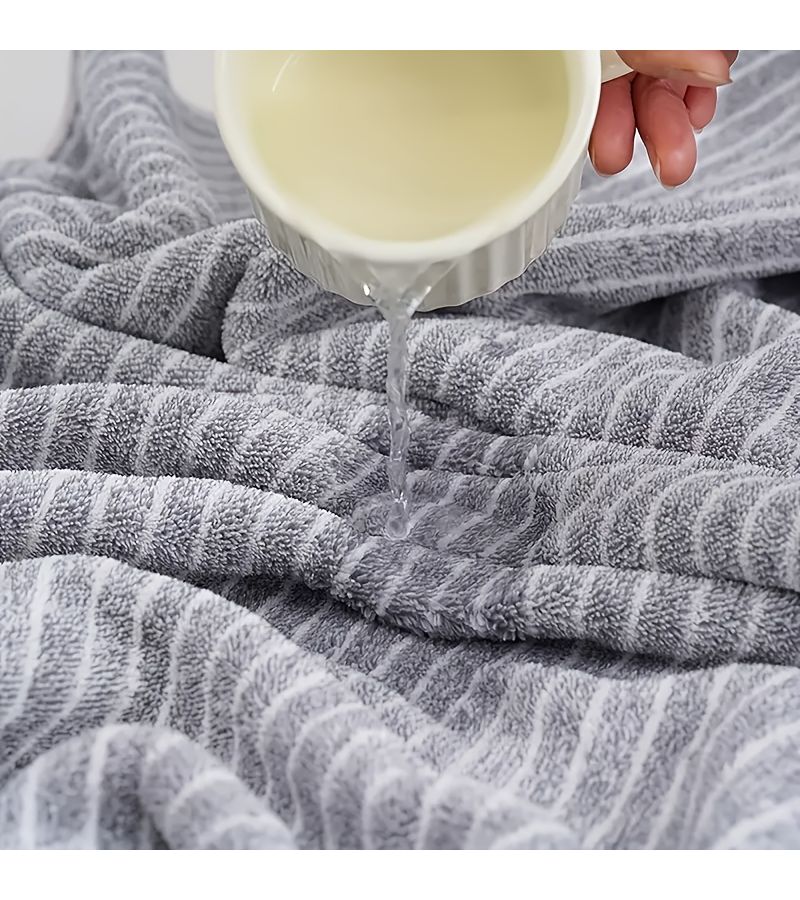 4Pcs Green Coral Fiber Star Striped Towel Sets Including 1 Extra Large 41.34x78.74 Inch Towel And 3 Pcs 11.81x11.81 Inch Square Towels Strong Absorbency Quick Dry Non Shedding Durable For Home Beach Outdoor Holiday Gift - Image 5