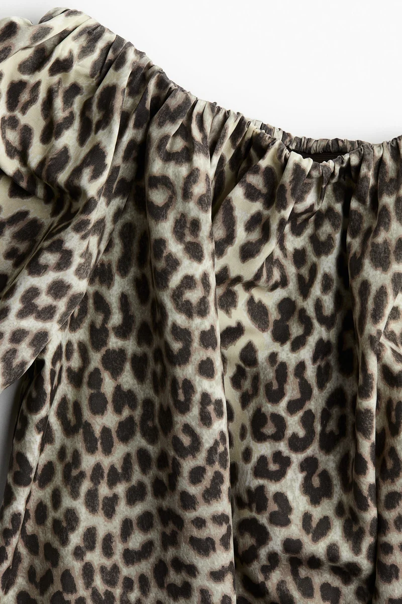 اتش اند ام فستان مكشوف الكتف