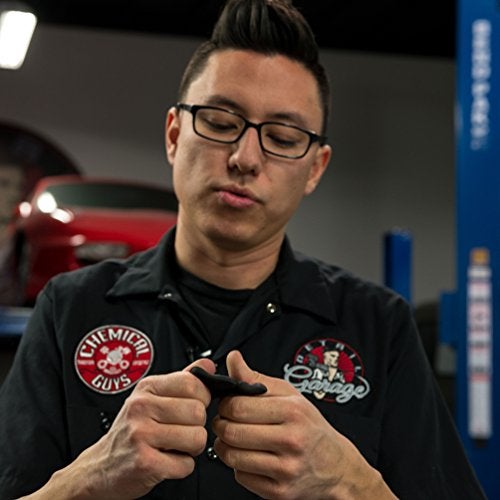 Chemical Guys CLY_KIT_1 Heavy Duty Clay Bar and Luber Synthetic Lubricant Kit, 16 oz, 2 Items, Black - Image 3