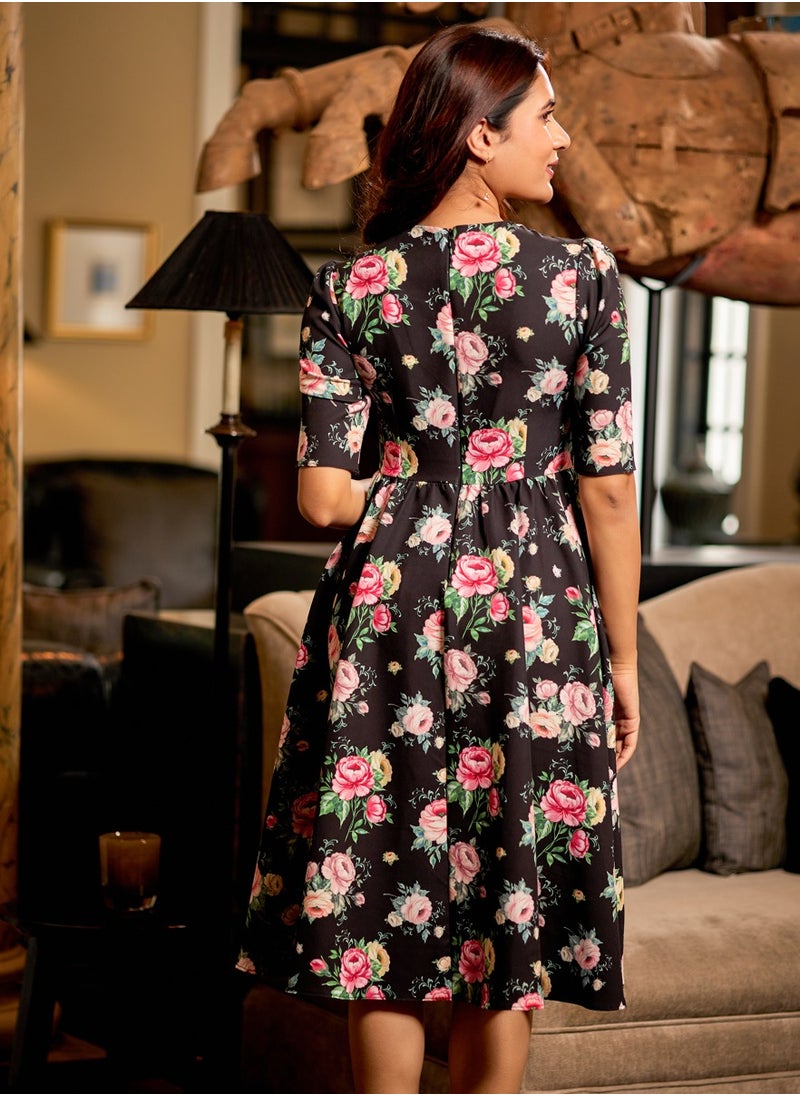 Zigzag - Round Neck Gathered Skirt Printed Dress - Image 1