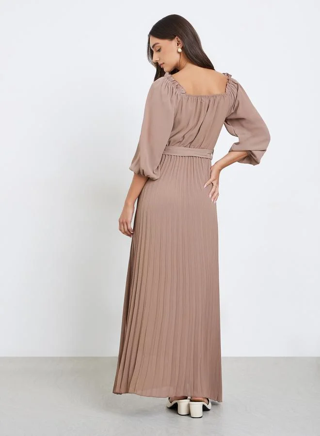 ستايلي فستان طويل سادة بكسرات وأزرار أمامية