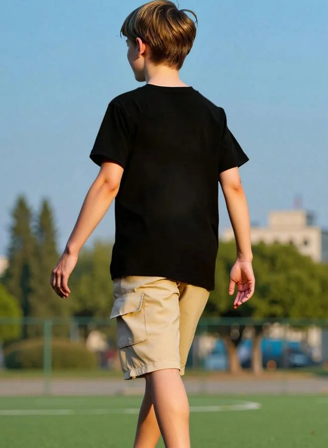 تايك تو مجموعة من شورت وتيشيرت بطبعة جرافيك ديناصور