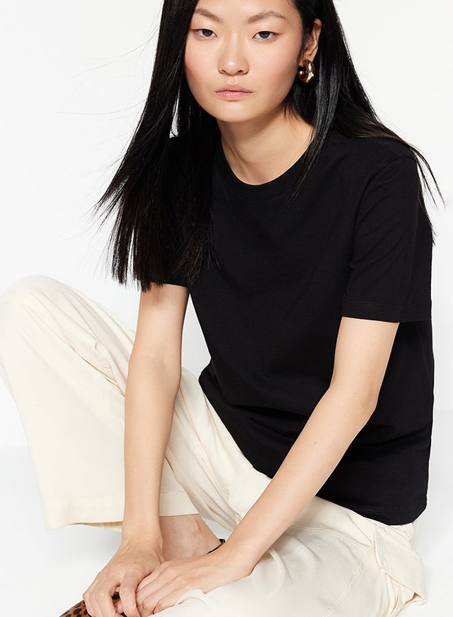 trendyol Black 100% Cotton Premium Basic Crew Neck Knitted T-Shirt TWOSS23TS00042 - Image 3