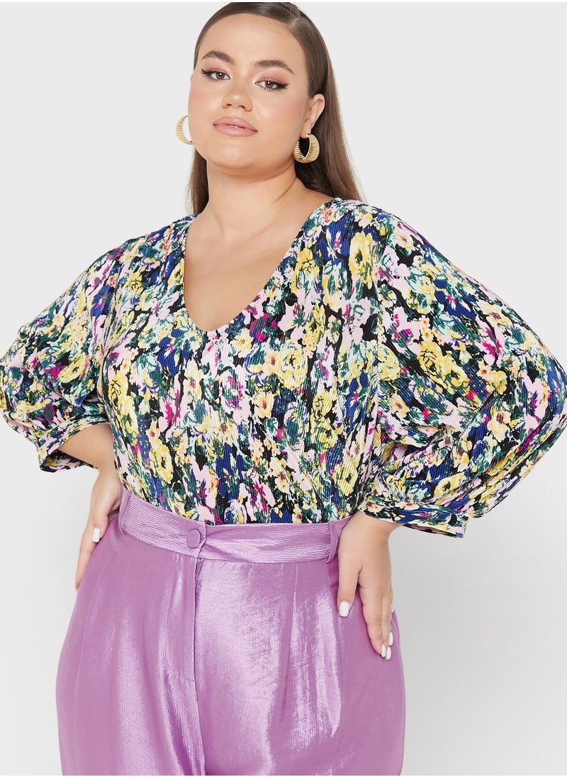 Vero Moda Curve Puff Sleeve V-Neck Top  - Image 1