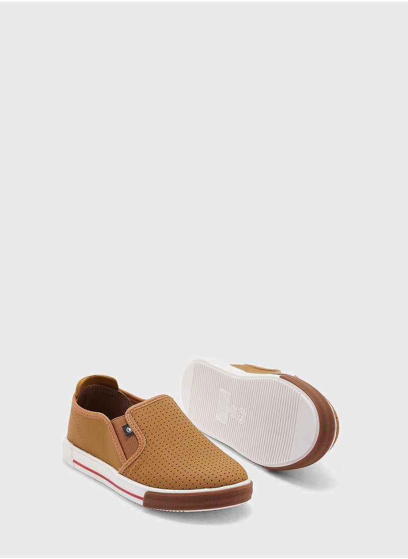 MOLEKINHO - Kids Tiffie Slip On Sneakers - Image 1