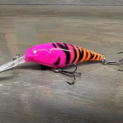 Alumilite Alumi-UV 12 Oz, Fast Curing, High Gloss, Clear UV Resin, Ideal for Crafts, Jewelry, Glossy Look Resin Forr Doming and Coating, Perfect for Fishing Lures, and Coasters - Image 4