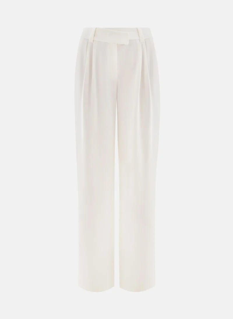 ليتشي بنطلون فضفاض مع حزام خصر عريض ورفارف عند الخصر