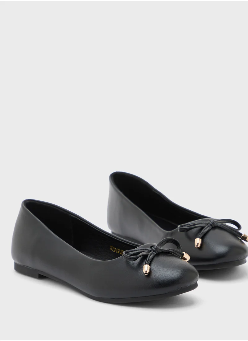 Ginger Classic Round Toe Bow Ballerina