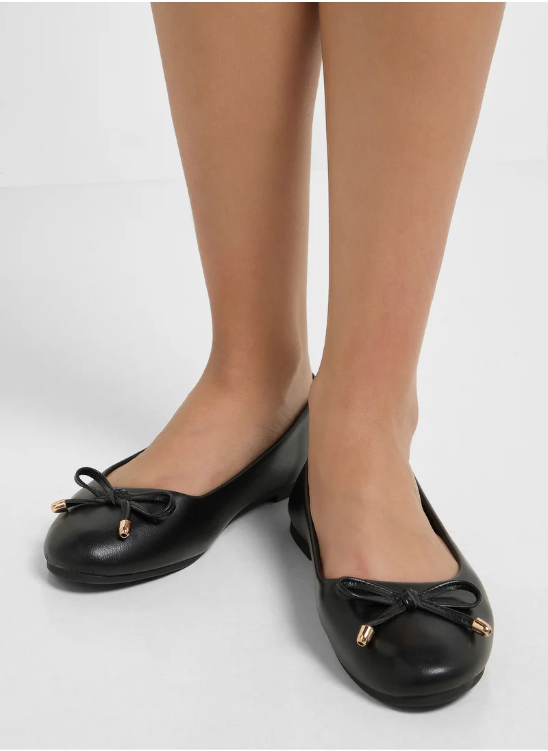 Ginger Classic Round Toe Bow Ballerina