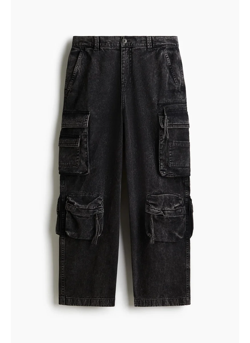 H&M Loose Cargo Jeans