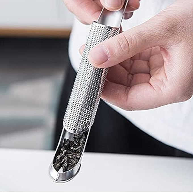 أكس سبرينج مصافي الشاي قطعتين من الفولاذ المقاوم للصدأ بمقبض طويل وفلتر شبكي دقيق لأوراق الشاي السائبة واليوغي والمزائج سهلة التنظيف والملحقات - Image 4