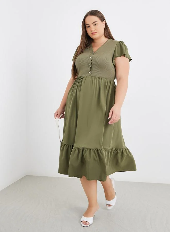 Styli Styli Plus Midi Dress with V Neck and Button Detail