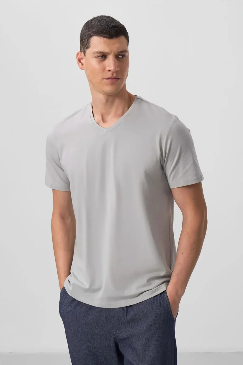 تومي لايف TOMMY Men's V-Neck Short Sleeve T-Shirt