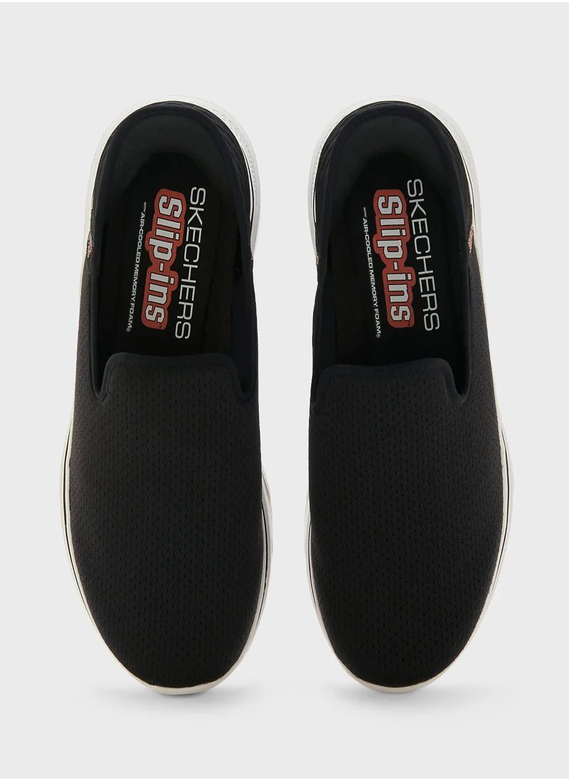 SKECHERS Go Walk 7