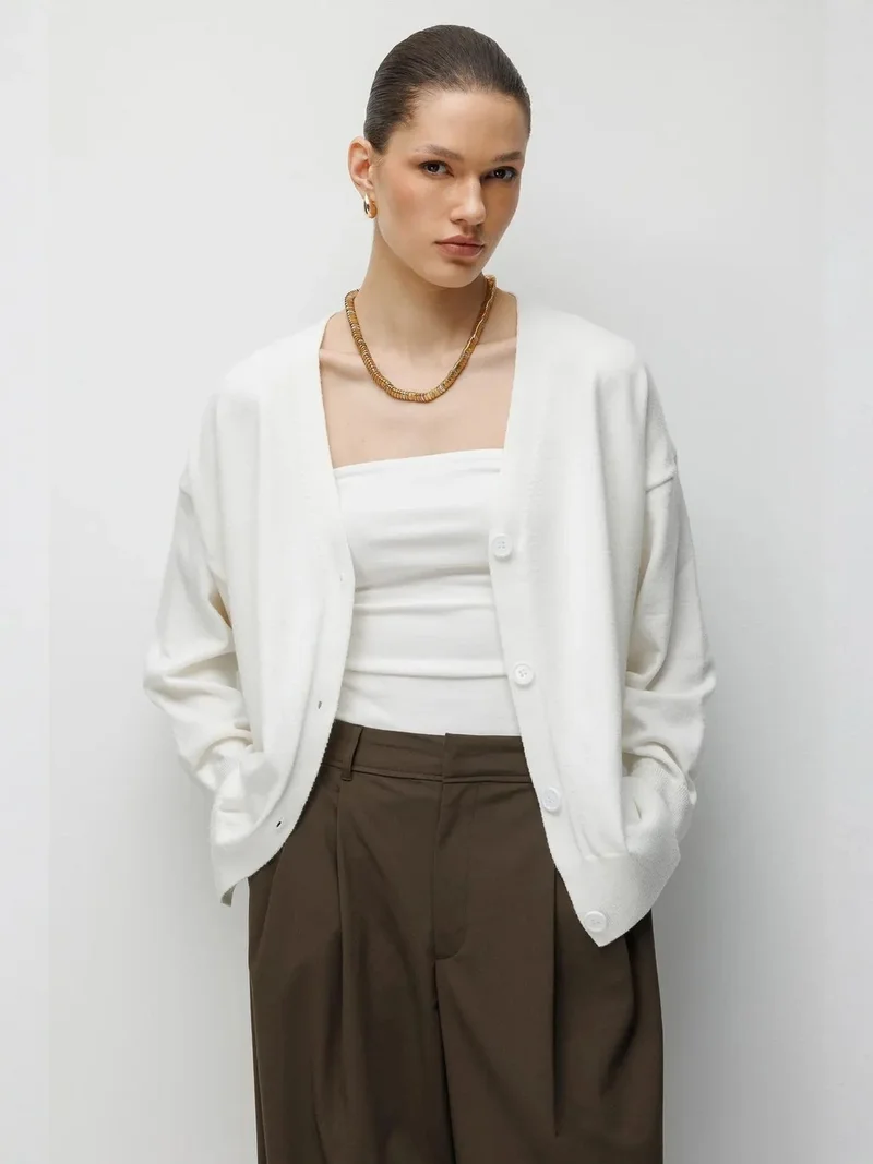 MIXRAY Long Ribbed Knitwear Cardigan with V-neck and Button Closure