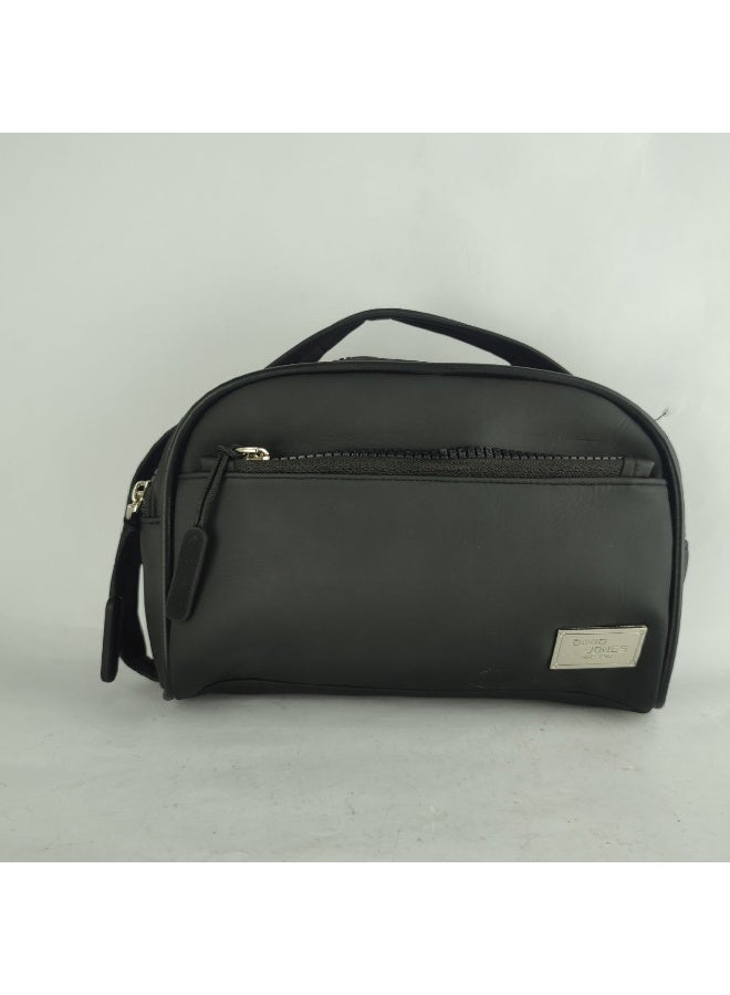 شنطة يد رجالي خامة عالية الجودة بتصميم عملي تتسع لجميع الأغراض - Image 1