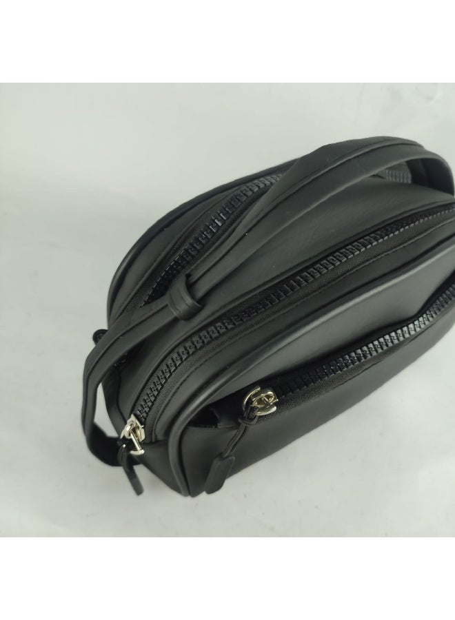 شنطة يد رجالي خامة عالية الجودة بتصميم عملي تتسع لجميع الأغراض - Image 5